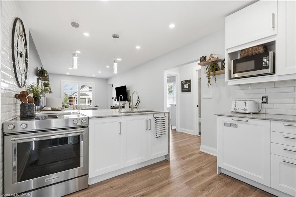 58 Tragina Avenue S Property Photo 18
