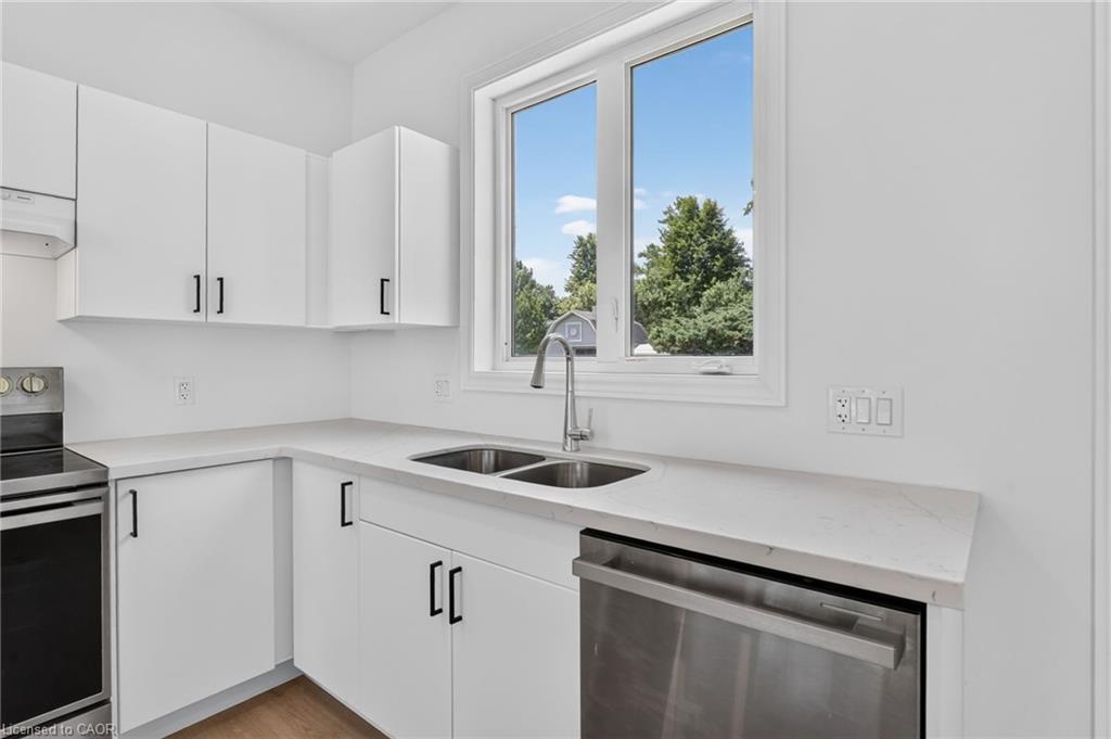 203 Park Street Property Photo 19