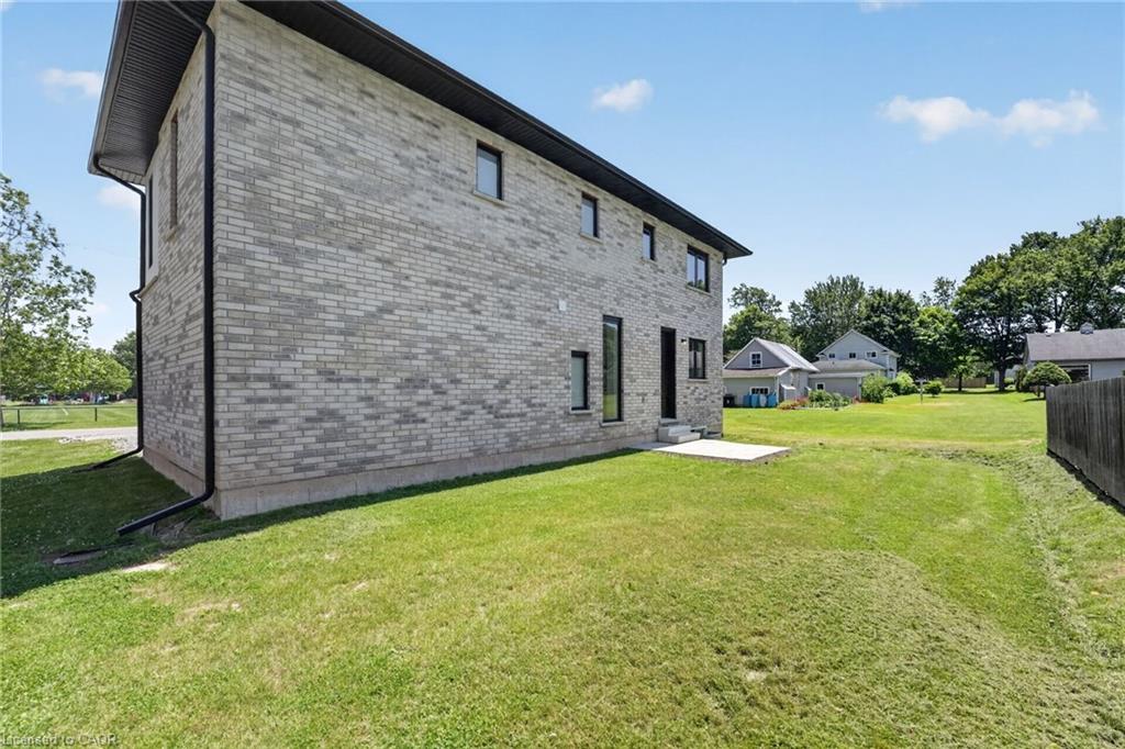 203 Park Street Property Photo 43