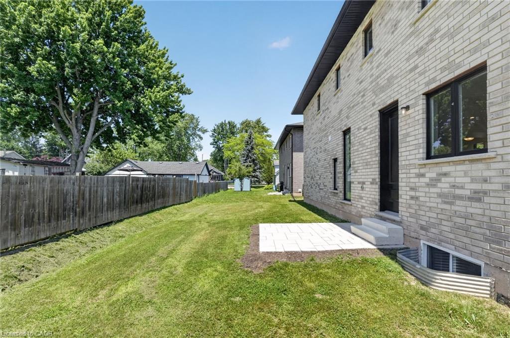 203 Park Street Property Photo 45