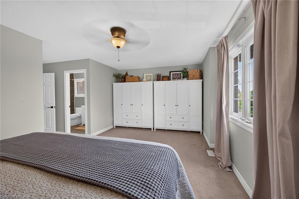 7 Etherington Crescent Property Photo 24