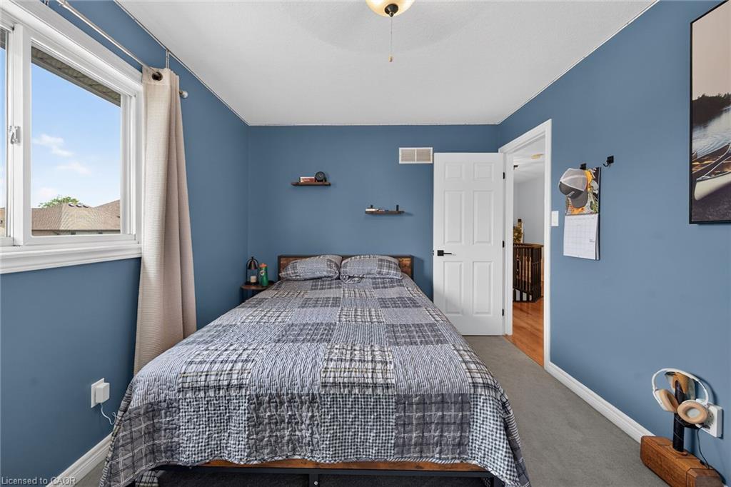 7 Etherington Crescent Property Photo 30