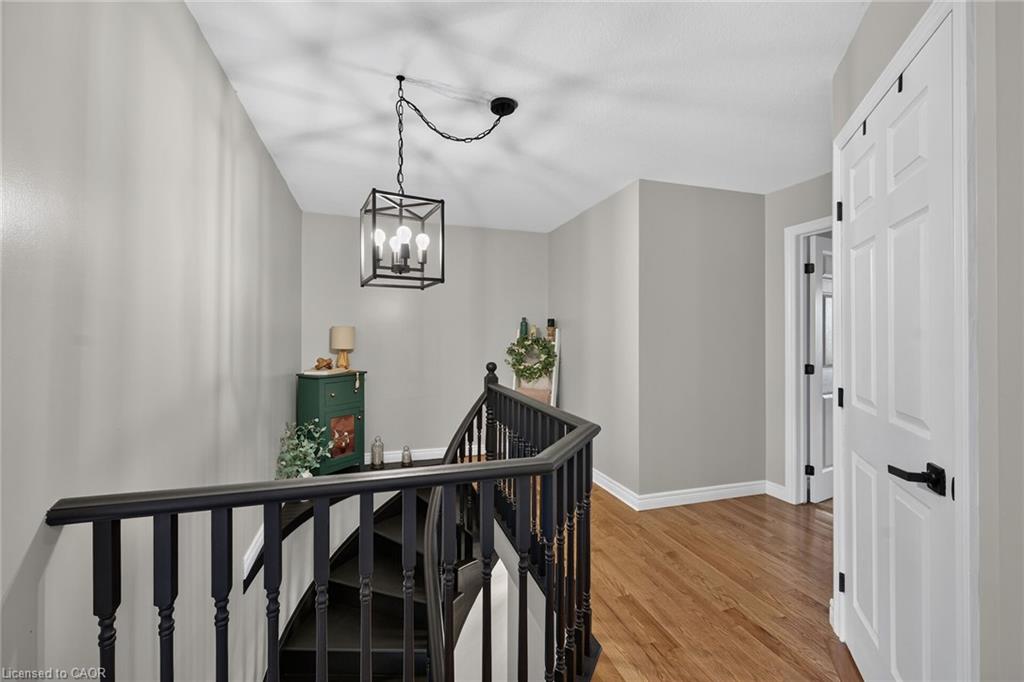 7 Etherington Crescent Property Photo 35