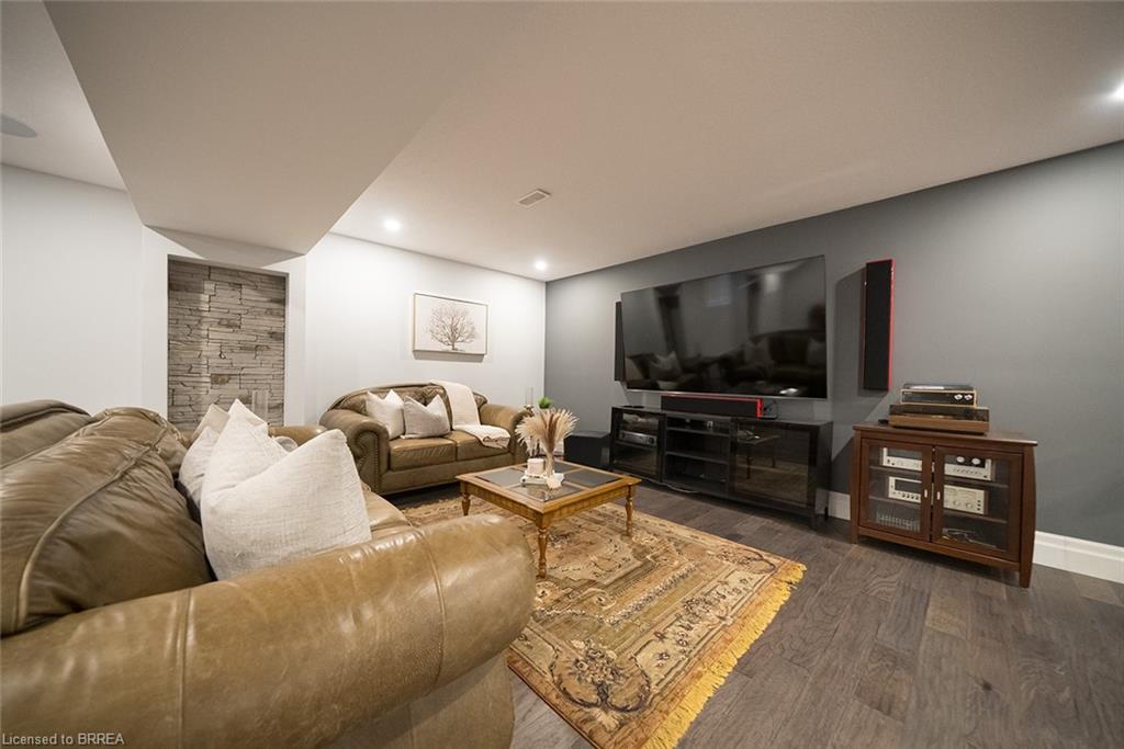 21 Tedley Boulevard Property Photo 28