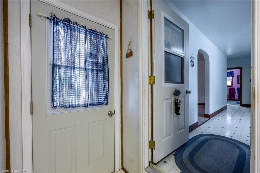 557 Orchard Avenue Property Photo 3