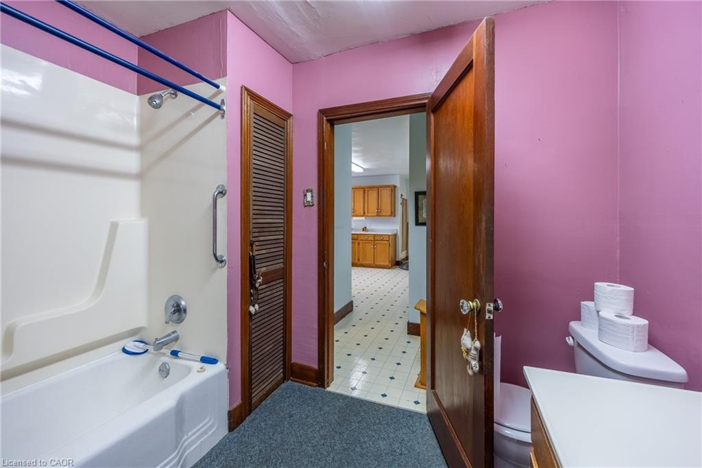 557 Orchard Avenue Property Photo 12