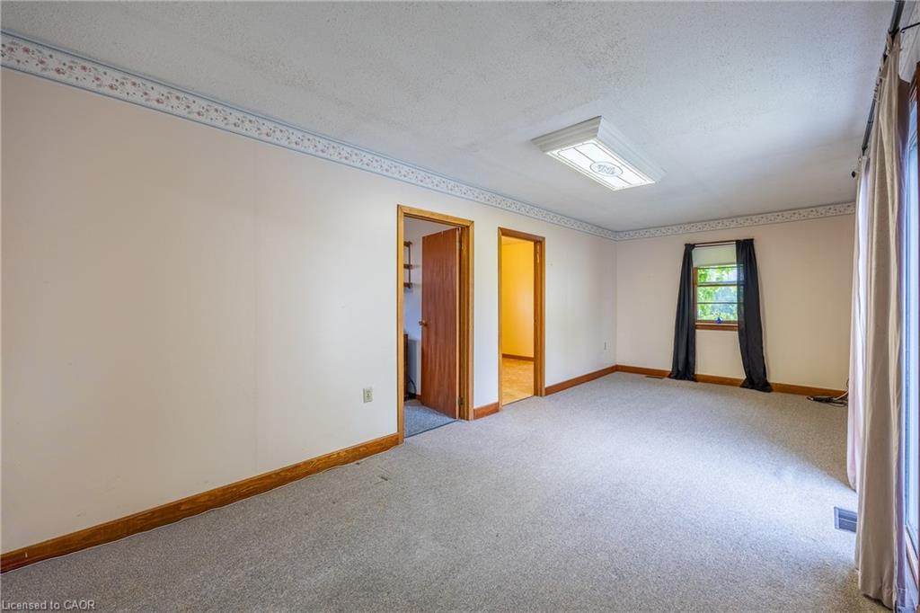 557 Orchard Avenue Property Photo 14