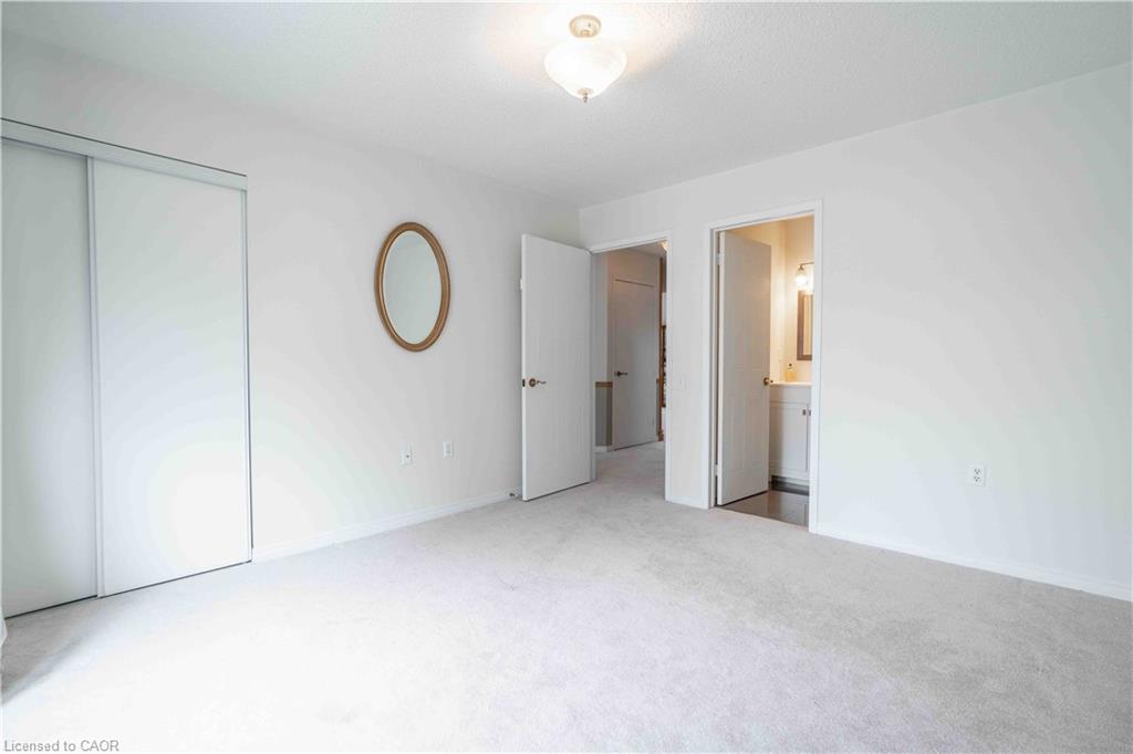 195 Silverbirch Boulevard Property Photo 25