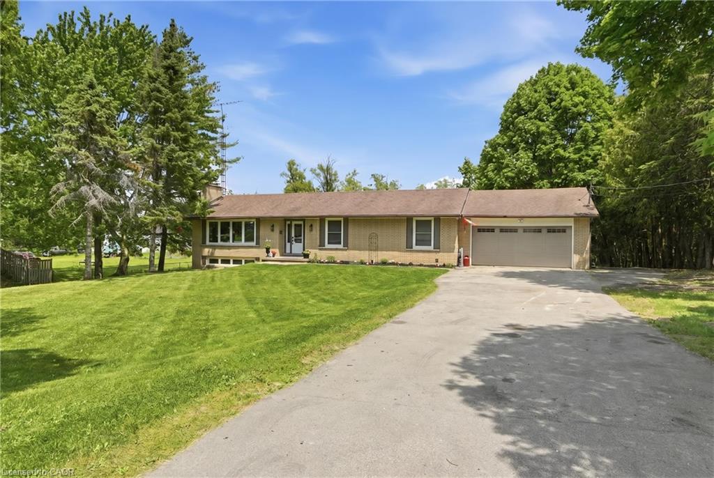 318 Freelton Road Property Photo 2