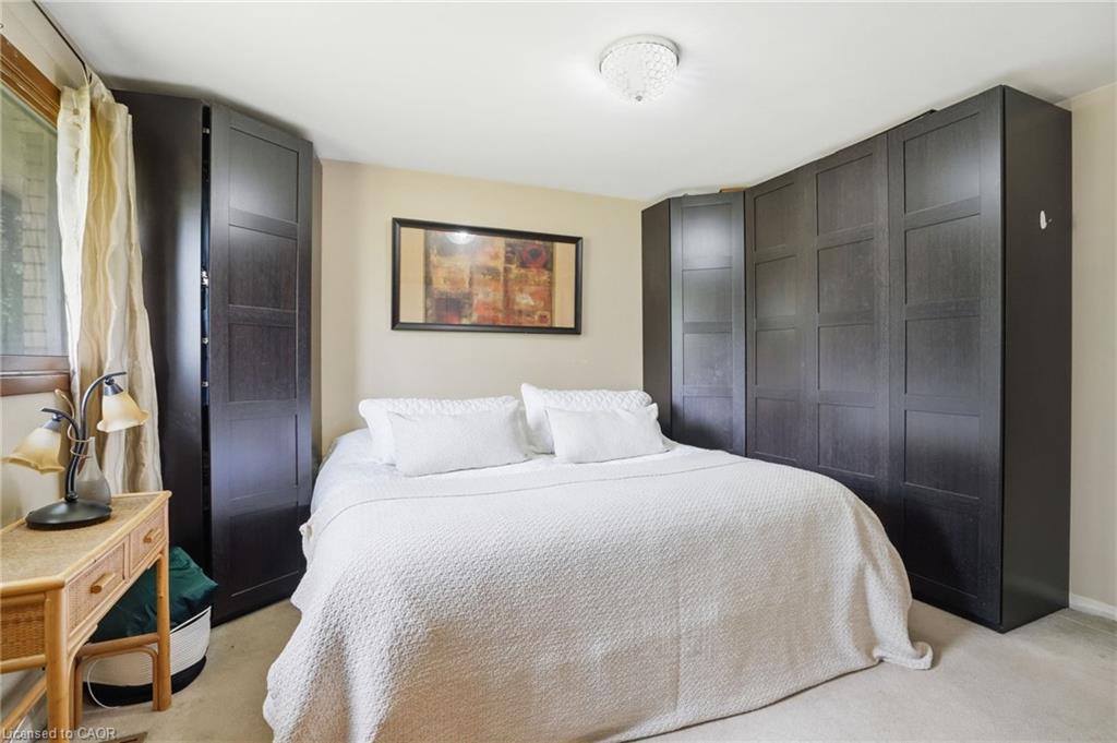 318 Freelton Road Property Photo 20