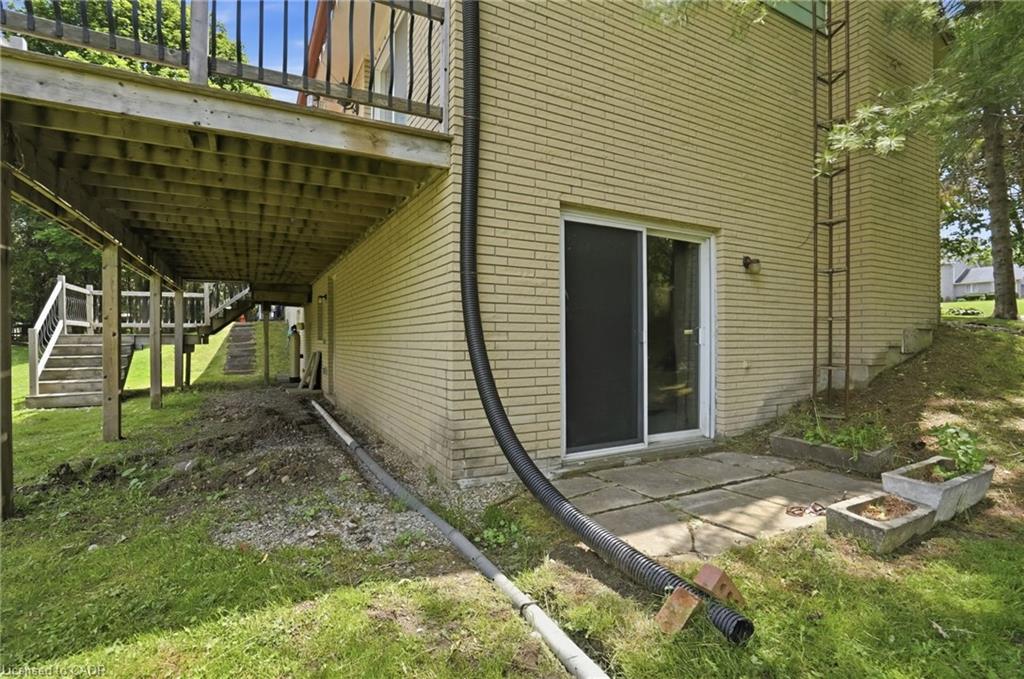 318 Freelton Road Property Photo 37