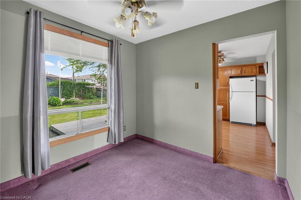 5 Hugo Court Property Photo 6