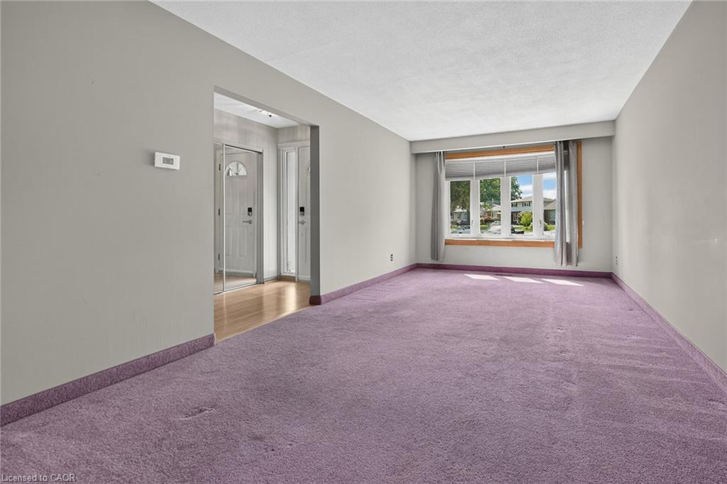 5 Hugo Court Property Photo 7