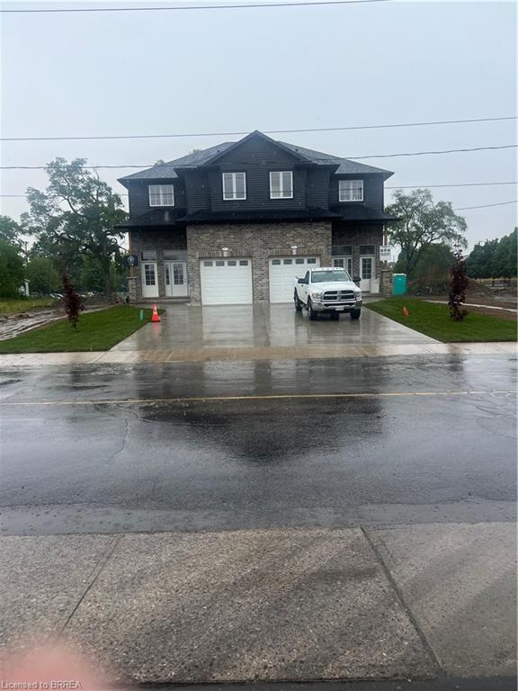 140 Mary Street Property Photo 3