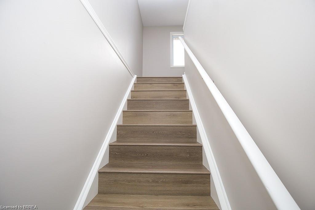 140 Mary Street Property Photo 39