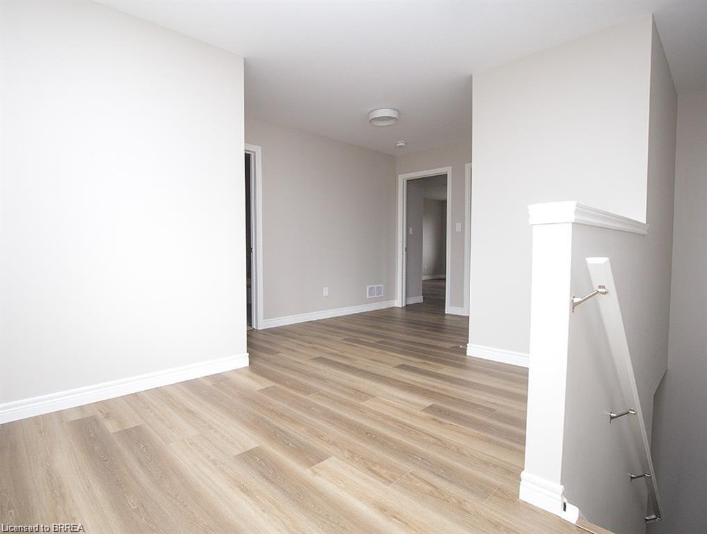 140 Mary Street Property Photo 40