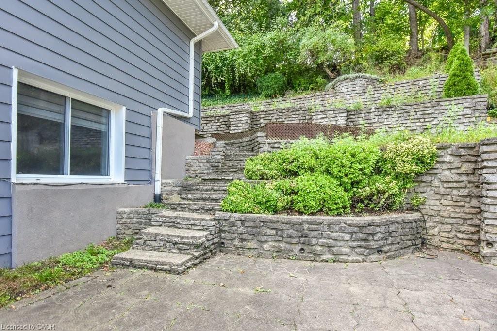 22 Dundonald Road Property Photo 32