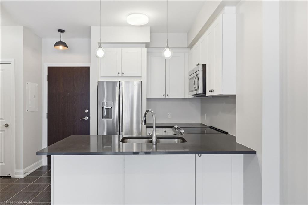 314-216 Oak Park Boulevard Property Photo 2