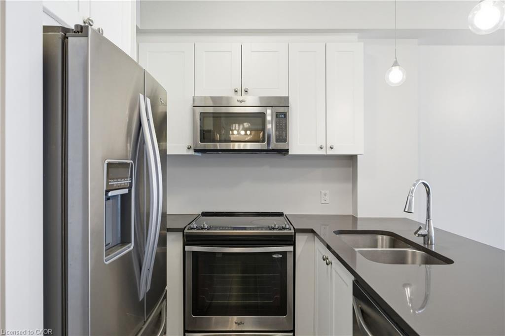 314-216 Oak Park Boulevard Property Photo 3