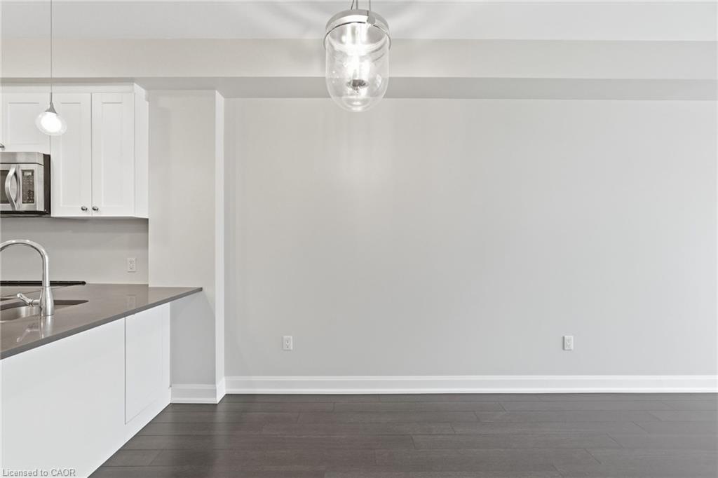 314-216 Oak Park Boulevard Property Photo 5