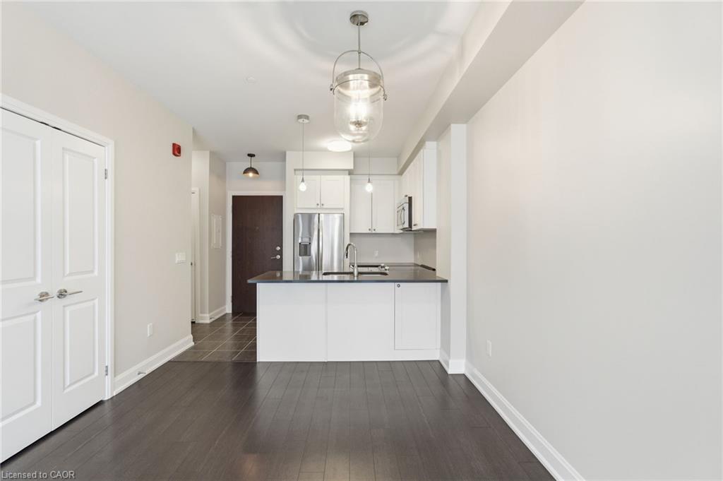 314-216 Oak Park Boulevard Property Photo 6