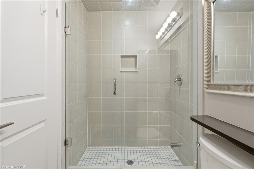 314-216 Oak Park Boulevard Property Photo 20
