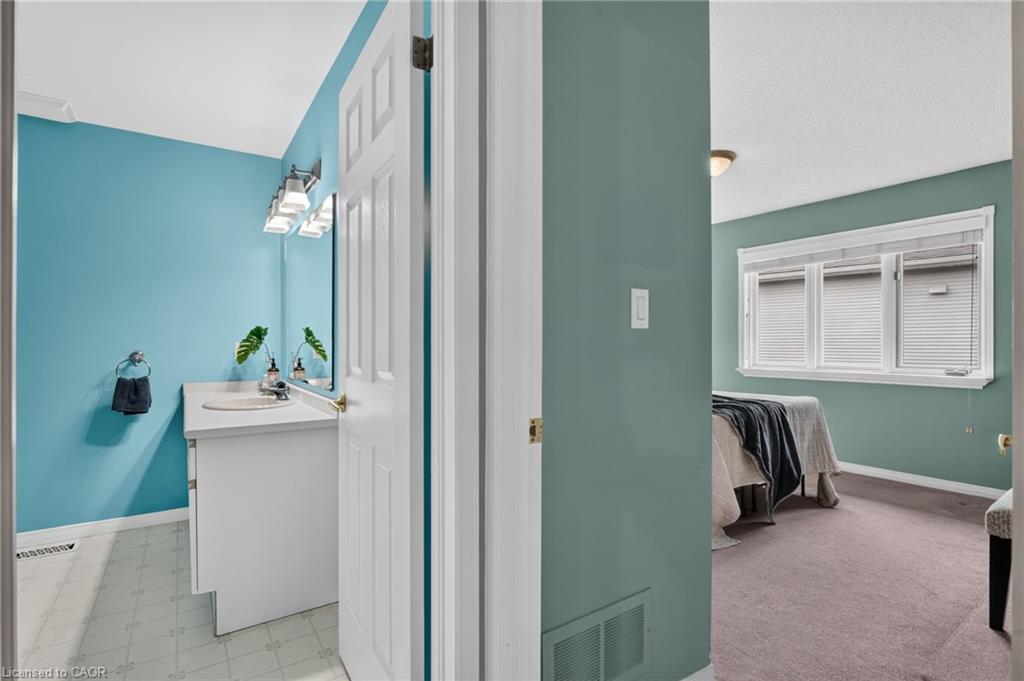 11 Garden Drive Property Photo 17