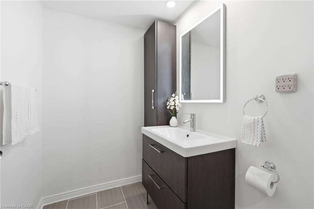 4-475 Claridge Road Property Photo 22