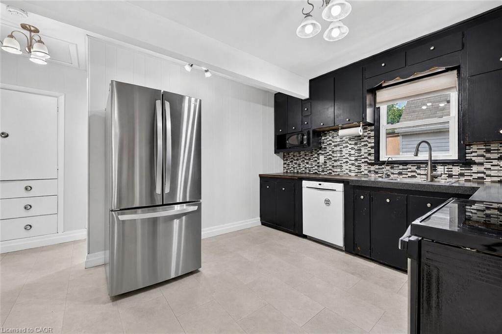302 East 28th Street Property Photo 5