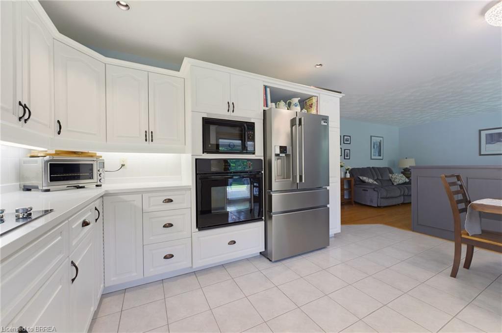 12 Macbride Court Property Photo 15