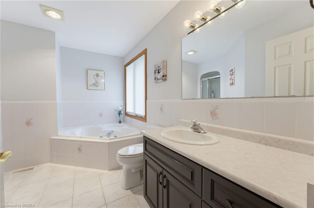 12 Macbride Court Property Photo 19