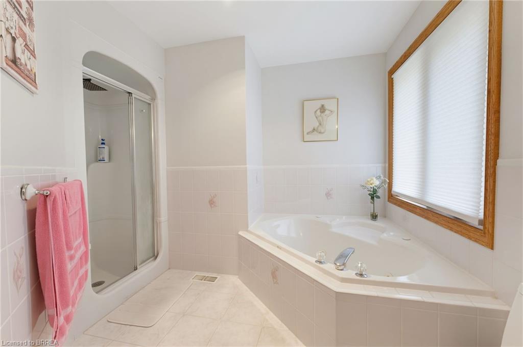 12 Macbride Court Property Photo 20
