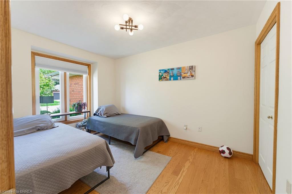 12 Macbride Court Property Photo 27
