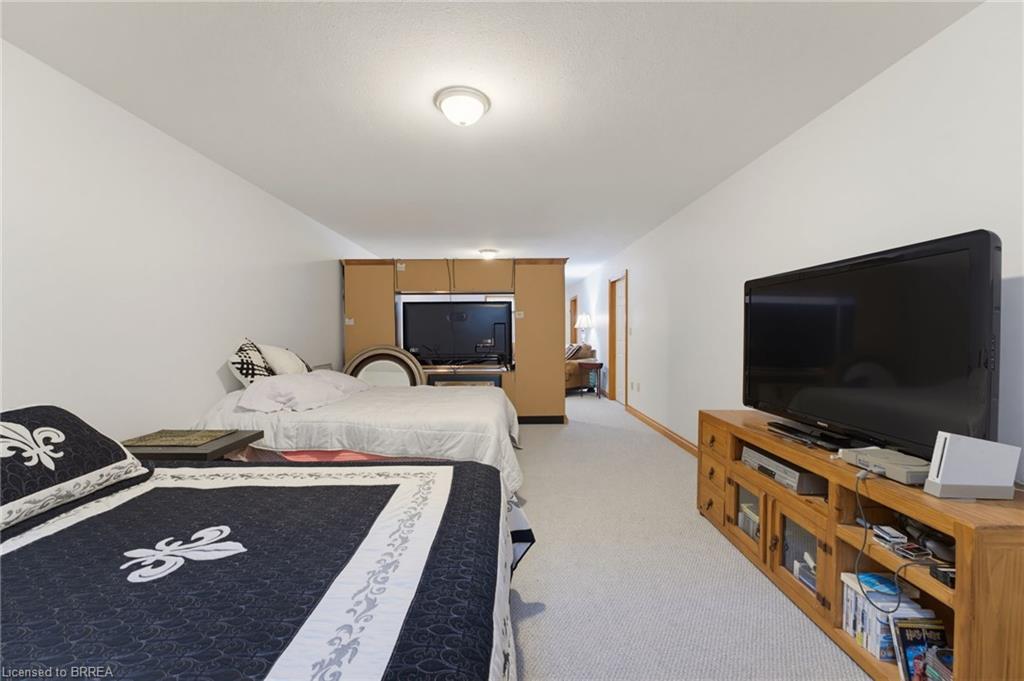 12 Macbride Court Property Photo 29