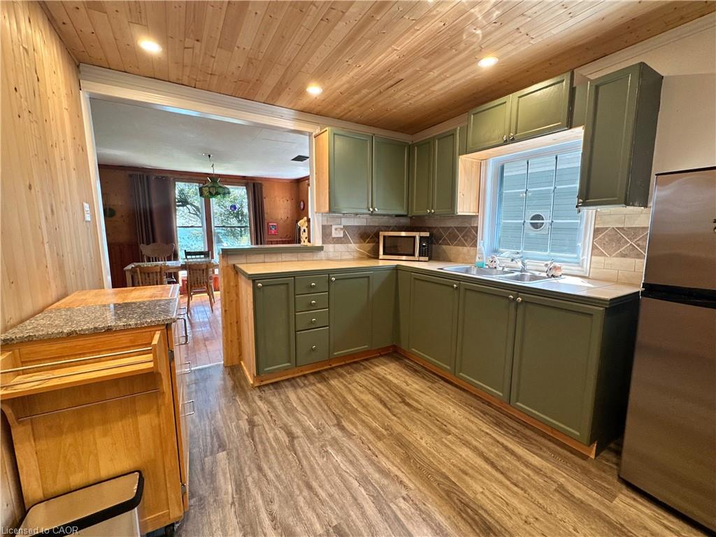 472 South Coast Drive Property Photo 18