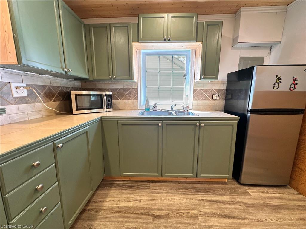 472 South Coast Drive Property Photo 19