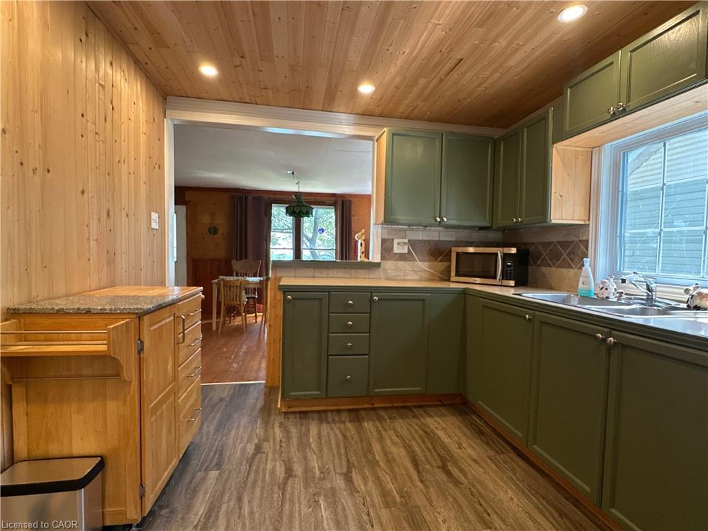 472 South Coast Drive Property Photo 20