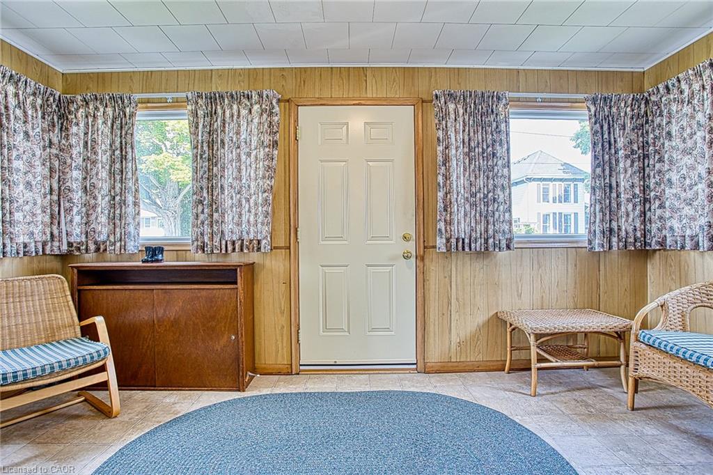 4207 William Street Property Photo 4