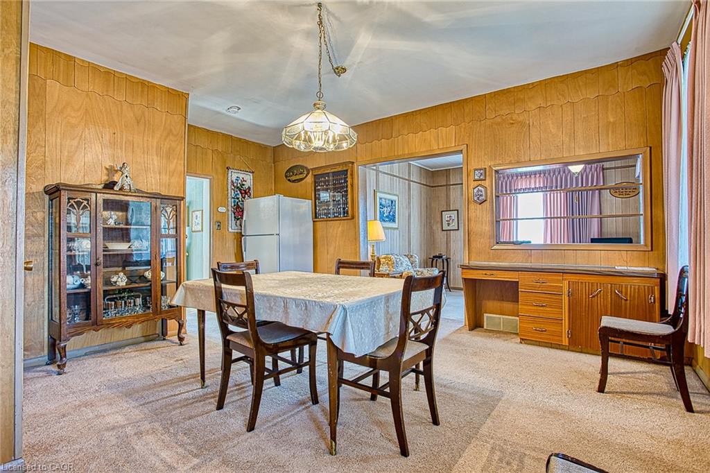 4207 William Street Property Photo 8