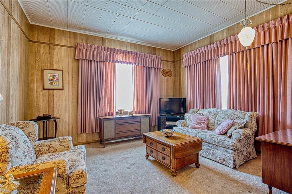4207 William Street Property Photo 11
