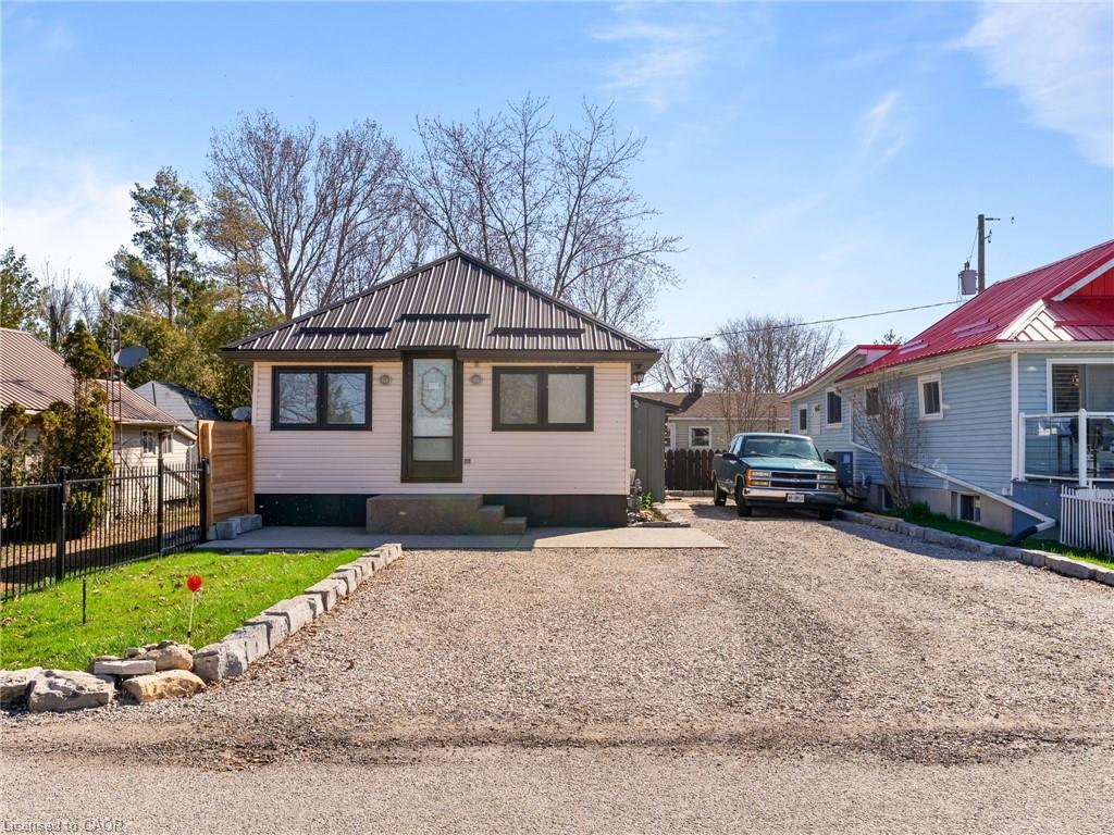 7 Park Street Property Photo 2