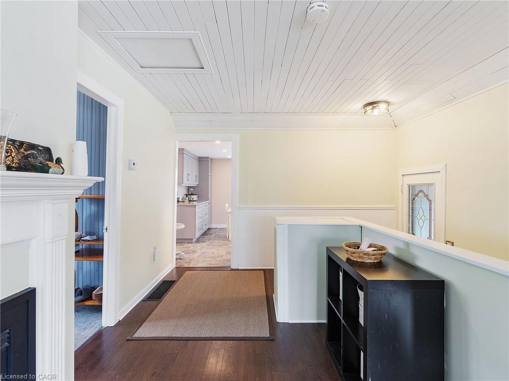 7 Park Street Property Photo 13