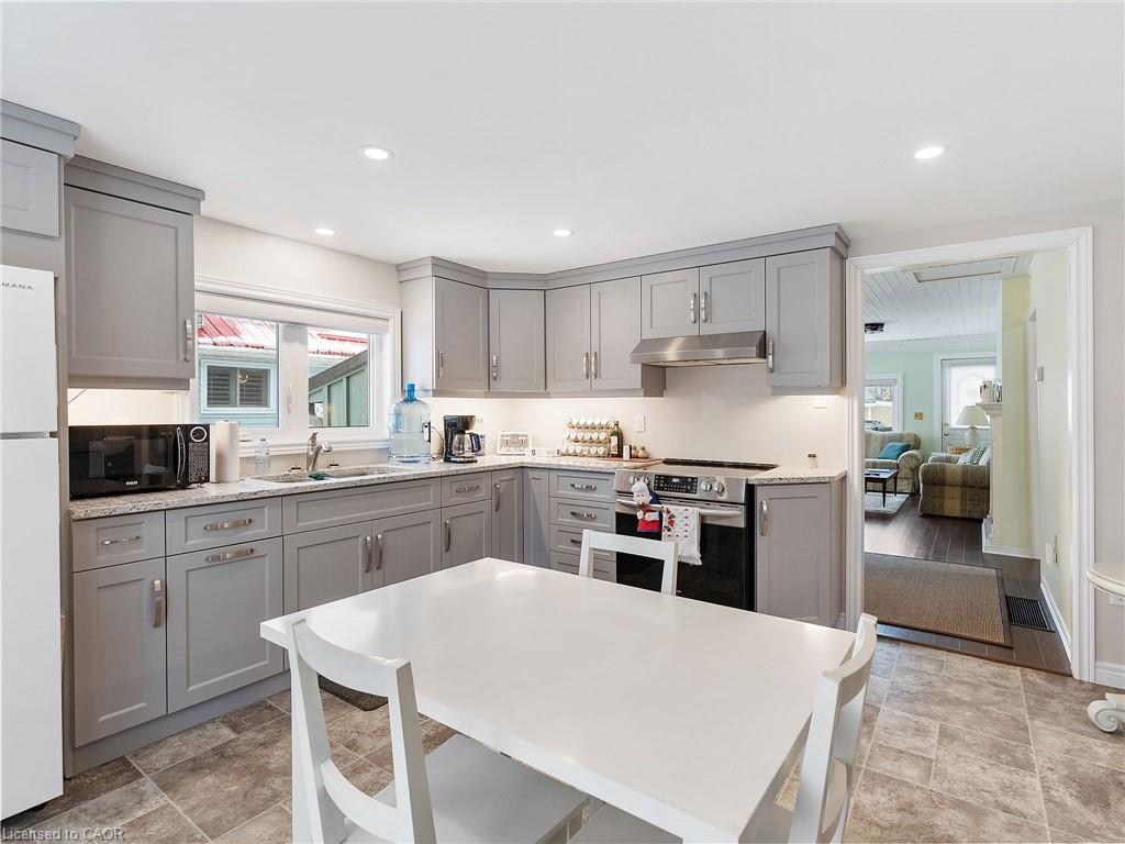 7 Park Street Property Photo 19