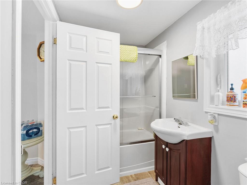 7 Park Street Property Photo 23