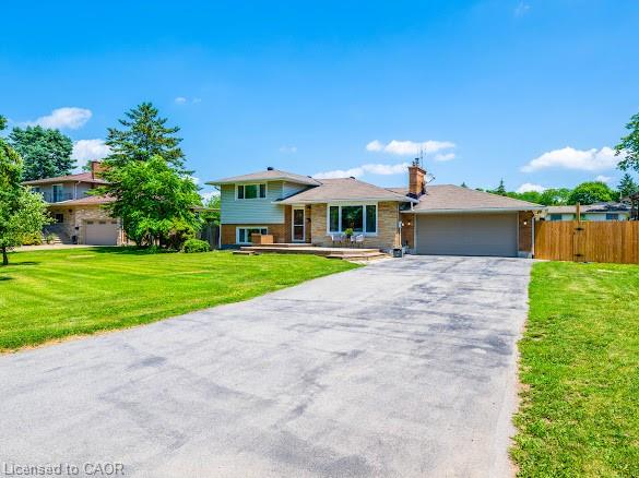 16 Woodmount Drive