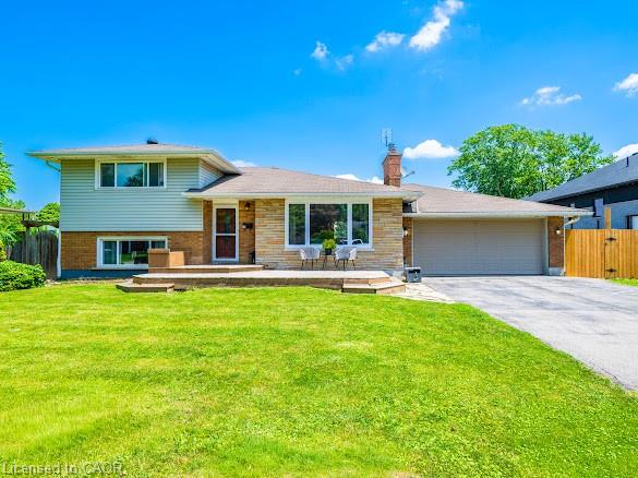 16 Woodmount Drive Property Photo 3