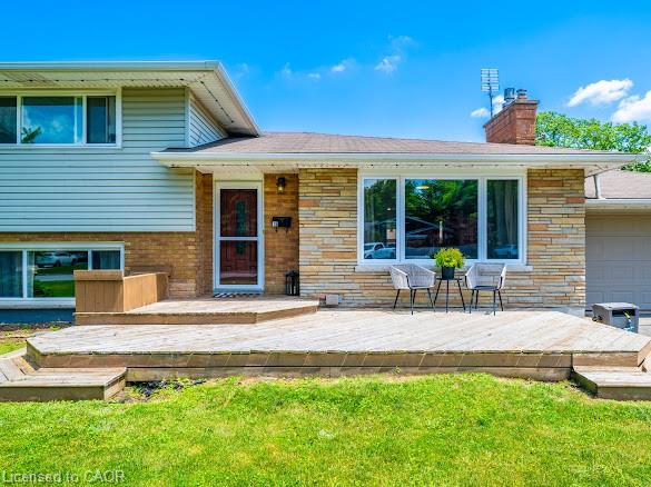 16 Woodmount Drive Property Photo 4