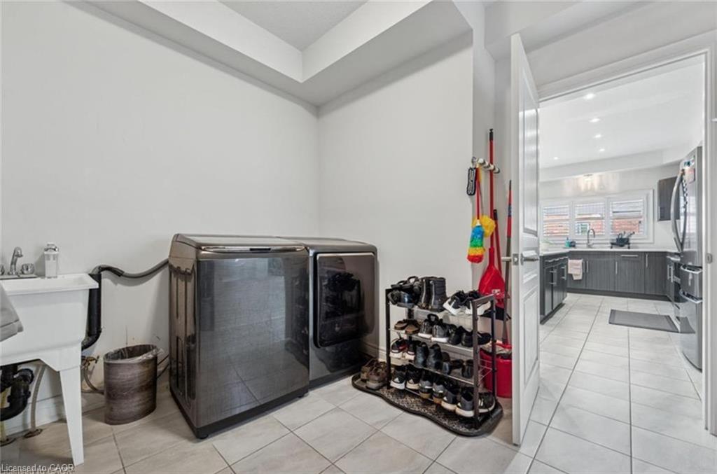 77 Eaglecrest Street Property Photo 13