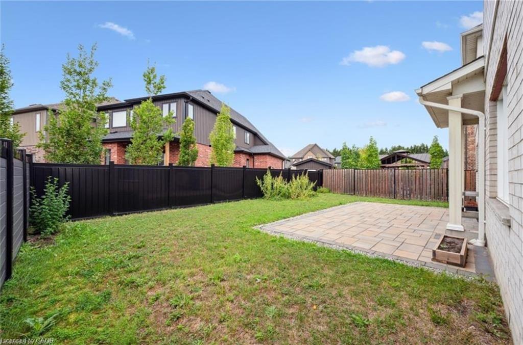 77 Eaglecrest Street Property Photo 33