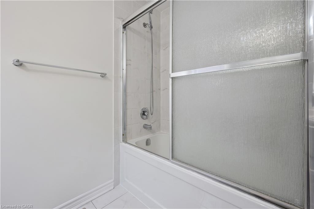 267 Grovehill Crescent Property Photo 19